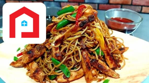 Smoky Chicken Chow Mein
