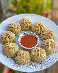 চিকেন মোমো