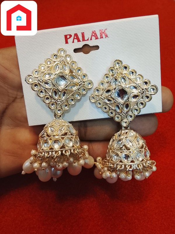 কুন্ডুল পাথরের ঝুমকা